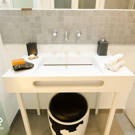 Elegant And Large Apartament Ctr