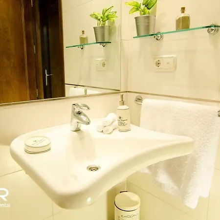 Elegant And Large Apartament Ctr * Santiago de Compostela